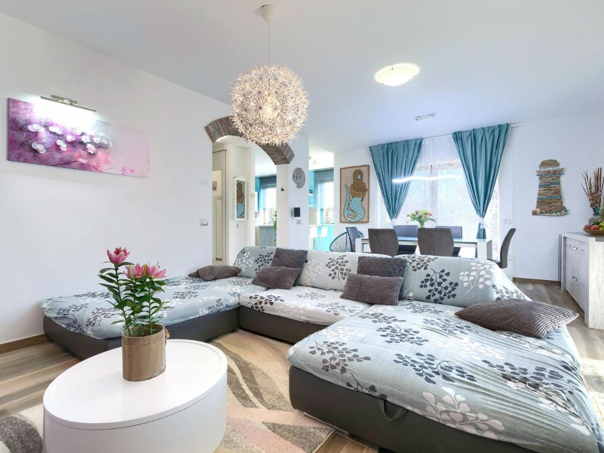 Holiday Home Villa Amaii By Interhome Karigador Kültér fotó